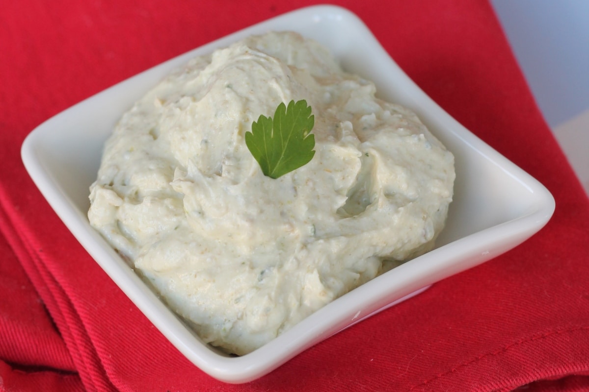 Táto pasta zmizne zo stola rýchlejšie ako saláma. Stačí jedna zelenina a bude lepšia ako tá z obchodu.