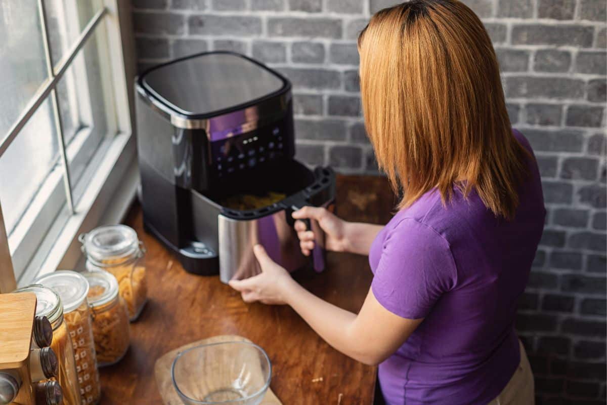 Fritéza bez teflonu – ako vybrať tú najlepšiu?