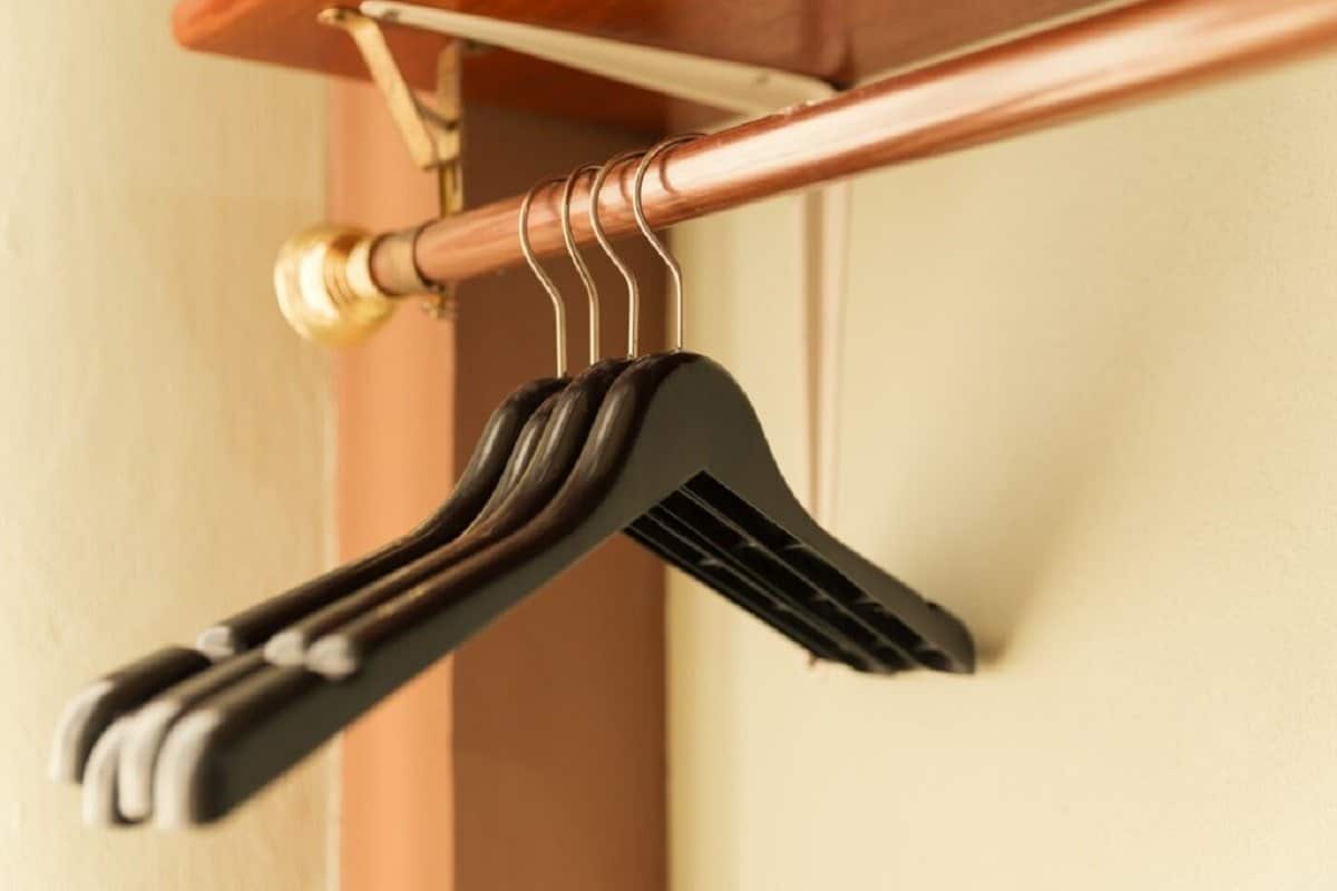 5 d&ocirc;vodov, prečo by ste mali zavesiť ve&scaron;iak v kuchyni