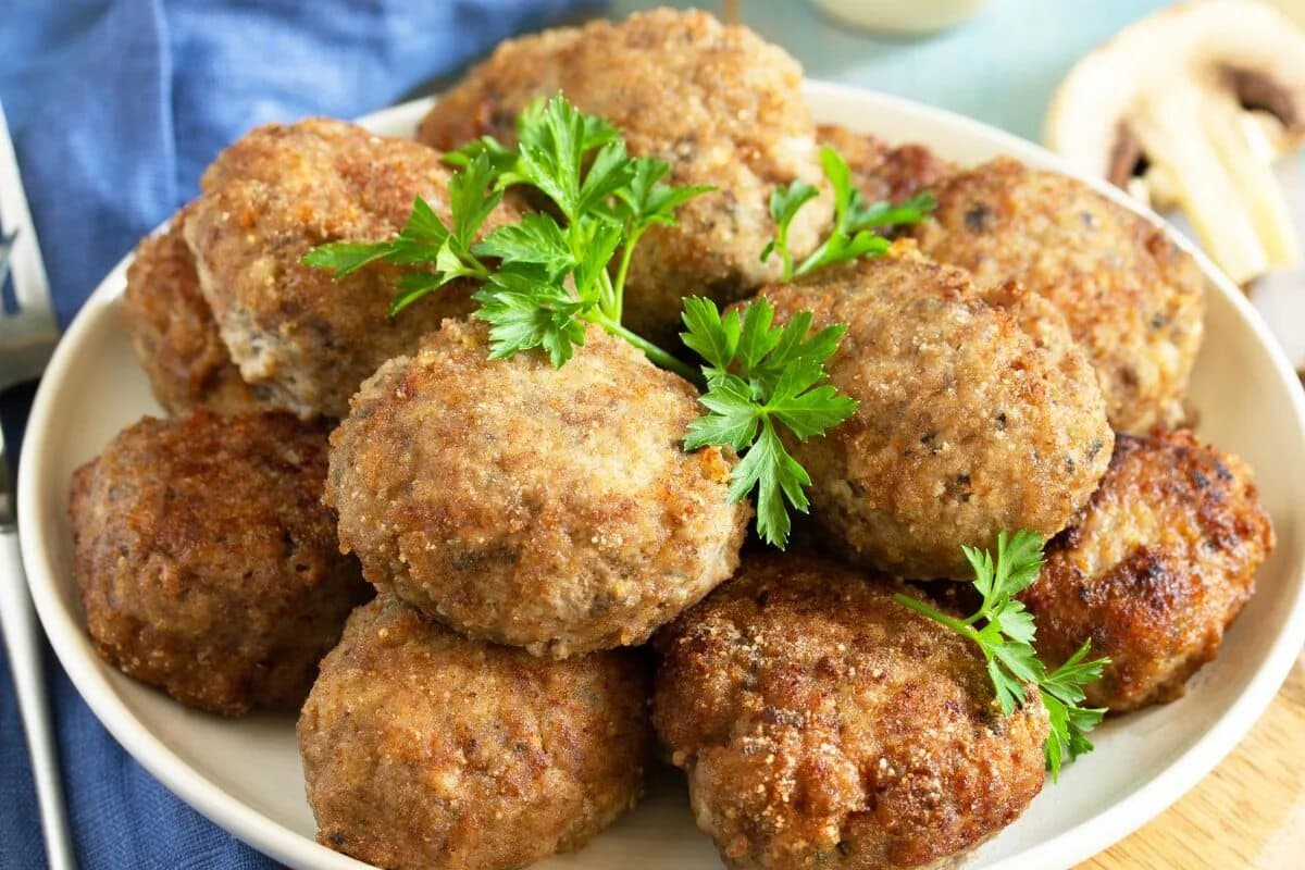 Pridávam ich do mäsa a robím kotlety z mletého mäsa. Sú tak jemné, že deti zjedia aj tri kusy.