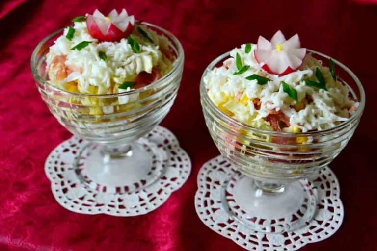 Jednoduchý veľkonočný šalát. Vhodný aj na domáce oslavy.