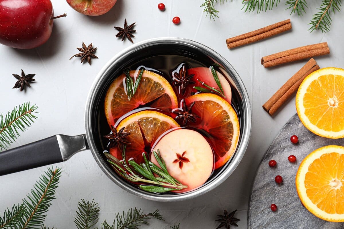 Varenie citrónovej kôry, škorice a rozmarínu: načo je to dobré a prečo sa to odporúča