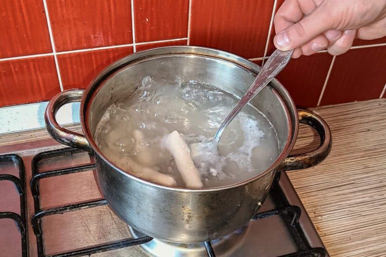 Pena v bujóne. Nechať alebo odstrániť?