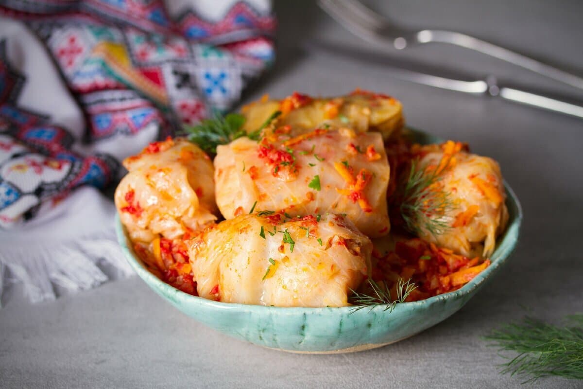 Pripravujem guláš bez mäsa. Obsahuje veľa bielkovín a všetci ho milujú.