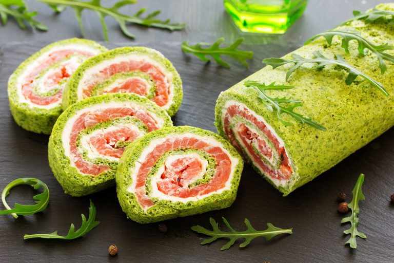Špenátová rolka so šunkou. Pri rodinných oslavách zmizne z stola ako prvá