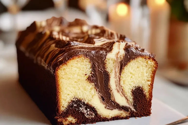 Zostáva nadýchaný a vlhký po dlhú dobu. Čokoládový mramor poteší každého milovníka sladkostí.