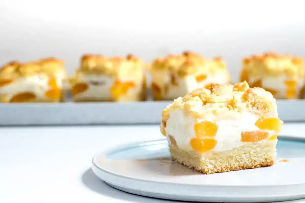 Koláče s tvarohom a ovocím: jemné cesto a vzdušná náplň