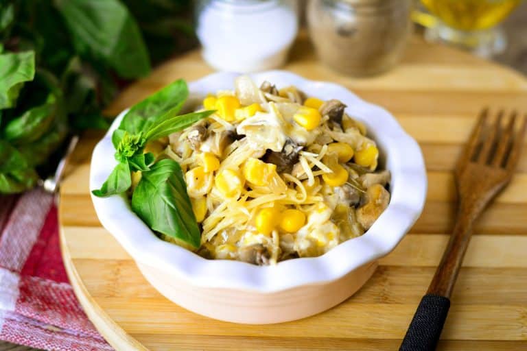 Celkom 4 ingrediencie a majonéza. Položte tento šalát s hubami vedľa zeleninového a ten zmizne ako prvý