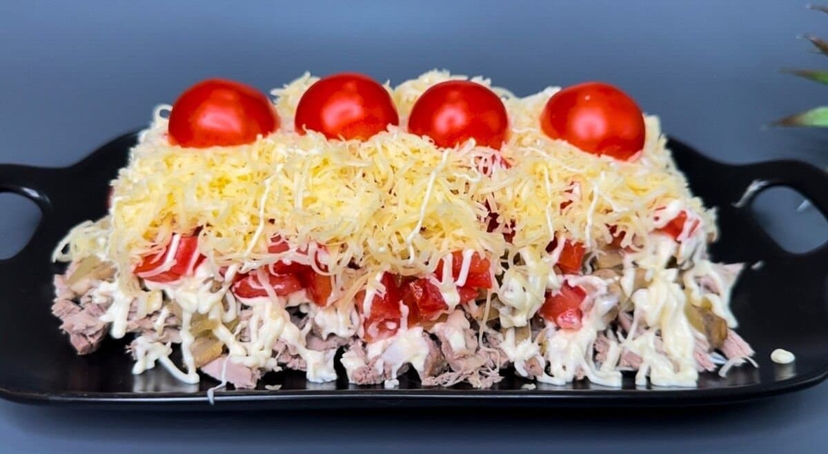 „Kniažnu“ pripravujem každý 8. marec – šalát zmizne z tanierov za sekundu: je chutný a krásny