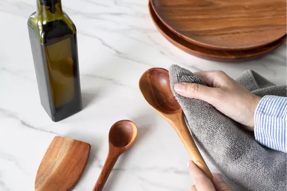 „Celý čas som ich nesprávne umývala pomocou čistiacich prostriedkov“... Takto treba umývať drevené lyžice, aby sa zničili všetky baktérie