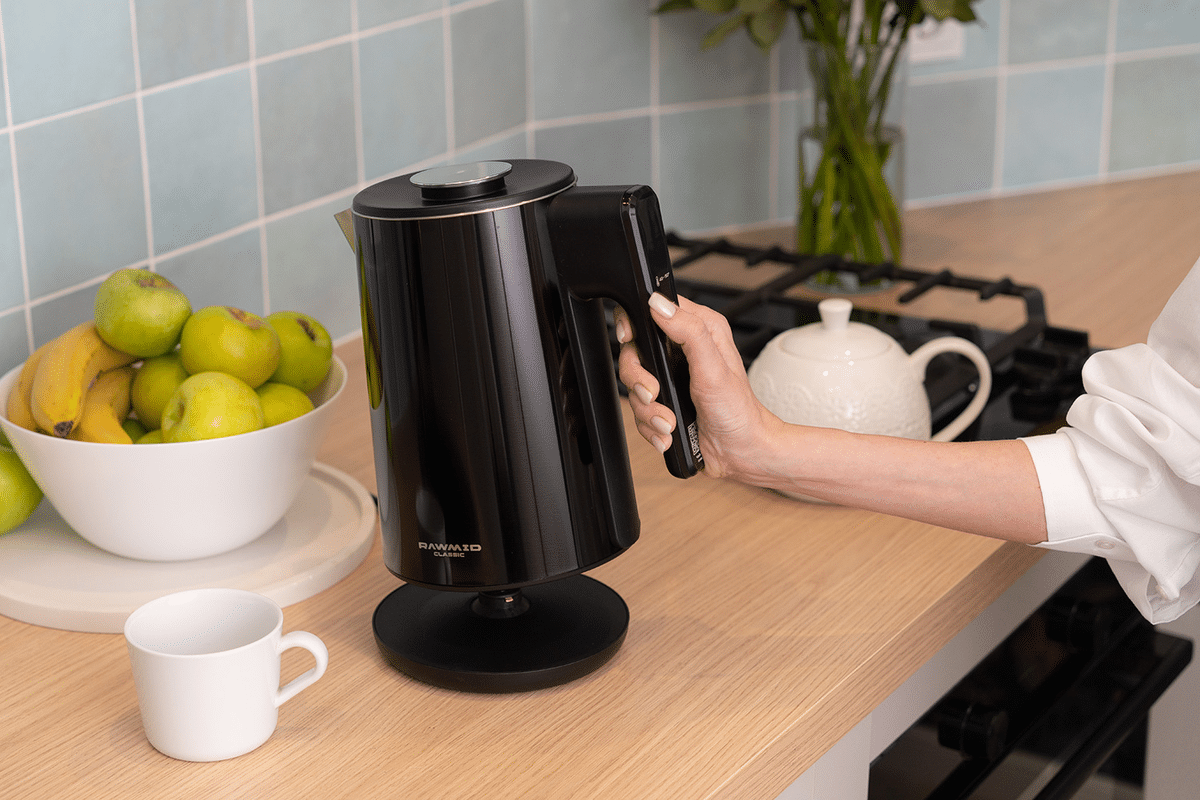 Sú v väčšine domácností. Chemik varuje pred nebezpečenstvom takýchto kanvíc